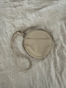 Baggu Umhängetasche Leder Circle - Bild 1 von 9