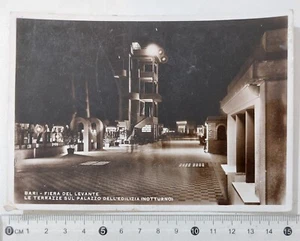 I123380 Cartolina - Bari - Fiera del Levante (notturno) - Foto 1 di 2
