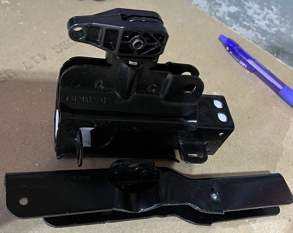 Conjunto de carro de riel cuadrado abridor de puerta de garaje Craftsman/Liftmaster Foto 1 de 1