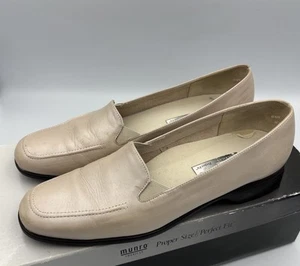 Munro Womens Loafer Size 8.5 N Oyster Leather Slip On Dress Shoe Low Heel Flat - Picture 1 of 8