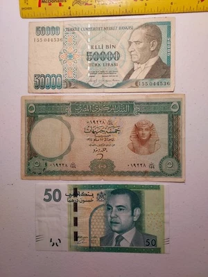 Lot of 3 Banknotes: Egypt, Turkey, Morocco 1964, 1989 2012 - Image 1 of 2