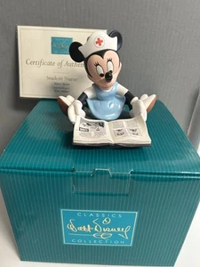 WDCC WALT DISNEY CLASSICS COLLECTION FIRST AIDERS "STUDENT NURSE" MINNIE MOUSE - Picture 1 of 9