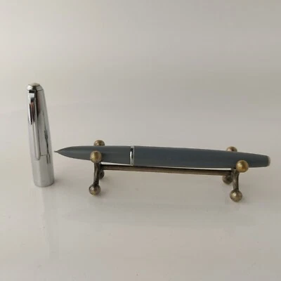 Винтажная советская перьевая ручка «Союз» серая пластиковая хромированная отделка поршневой наполнитель No5815 - Изображение 1 из 4