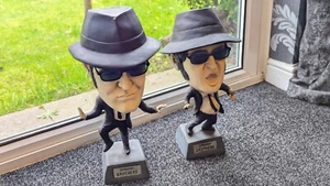 Blues Brothers Big Head Resin Figuren, Dancing Brothers, Yab Design, 18" groß - Bild 1 von 21