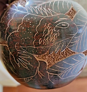 Nicaragua Pottery Vase Hand Carved Cut Design Clay Pot Iguana Lizard Bird 5.5" - Picture 1 of 6
