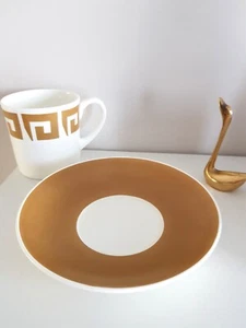 Susie Cooper for Wedgewood design Old Gold Keystone saucer - Picture 1 of 2