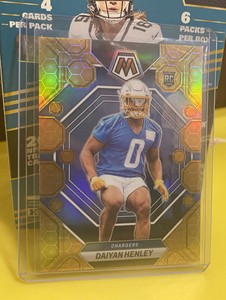 Daiyan Henley 2023 Mosaic RC Honeycomb Case Hit SSP No. 304