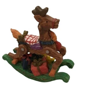 #1341 Reno mecedor con regalos figura 4,75 x 4,75 - Imagen 1 de 7
