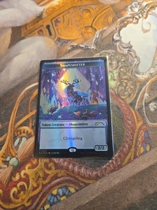 Gettone Shapeshifter Foil 1906 MTG Tana Segreta - Nuovo con scatola - - Foto 1 di 2