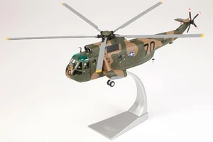 AA33423 Corgi SH-3A Sea King 1/72 Model USN HS-2 Golden Falcons - Picture 1 of 2