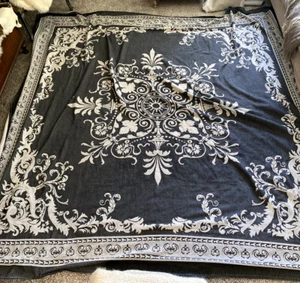 Mediterraner Stil Wendedecke 113" x 113" von Superior Anthrazit - Bild 1 von 8
