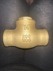 Legend Valve Check Valve: 1-1/2" Pipe Soldered 200 Wog - Picture 1 of 4