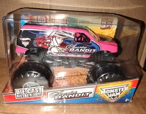 Hot Wheels Monster Jam SCARLET BANDIT 1:24. Die Castast Truck 2004 - Picture 1 of 5