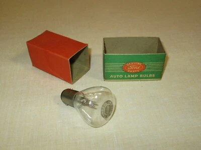 NUEVO-ANTIGUO STOCK Y ORIGINAL BOMBILLA DE FARO FORD 1932 en CAJA ORIGINAL FORD #B-313007B Foto 1 de 4