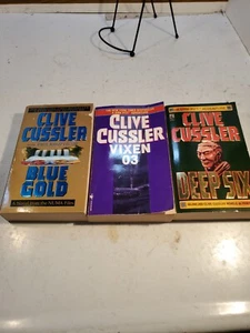 Lot of 3 Clive Cussler Paperback Action Adventure Books - Picture 1 of 2