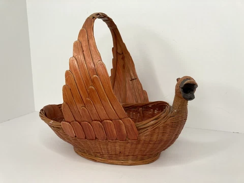 Vintage Brown Wicker Swan Basket Eyes Wood Beak Wings w/Handle Cover