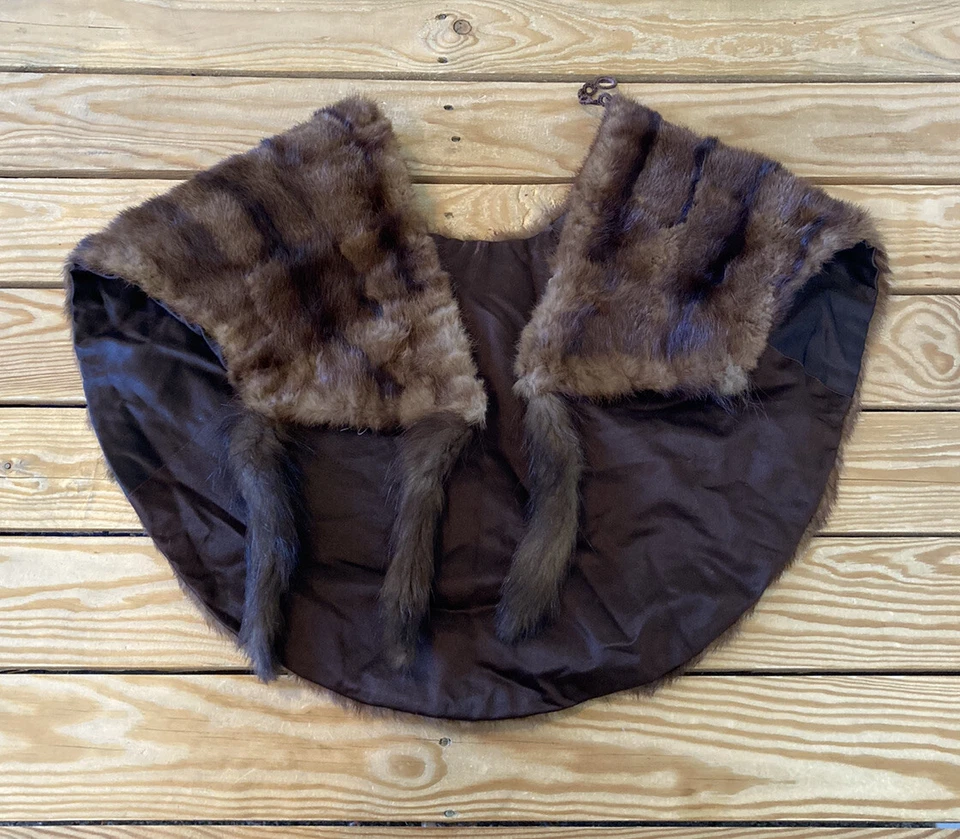 Women’s Vintage Fur Shrug W/ Fur Tassels Size S Brown G3 - Image 1 of 4
