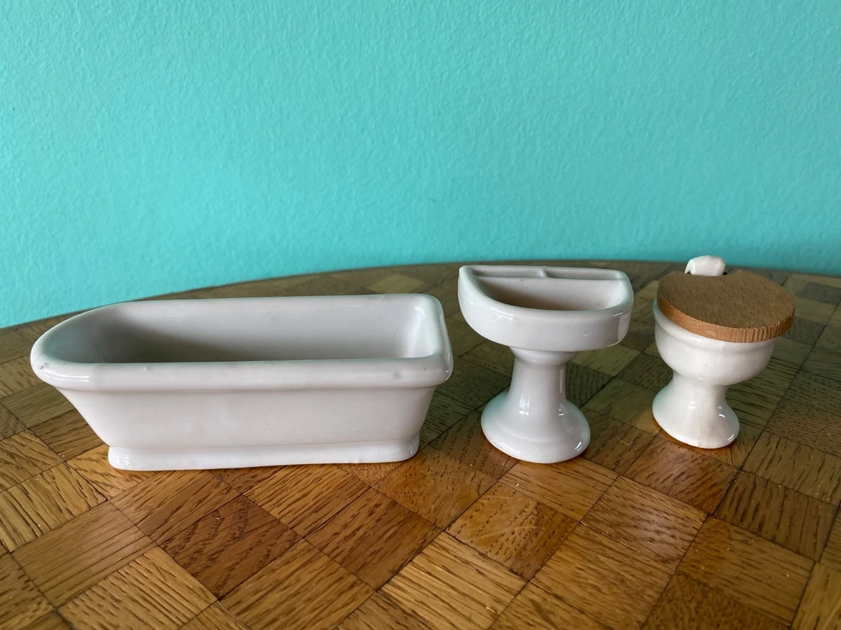 Puppenhaus-Toilette Aus Porzellan – Weiß, Mit Holzsitz, Maßstab 1:12, Ca. 180 Mm Hoch