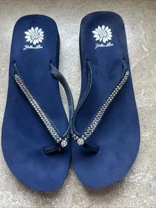 Yellow Box Women's Navy Rhinestone  Flip-Flop Sandals Size 8.5 - Picture 1 of 7