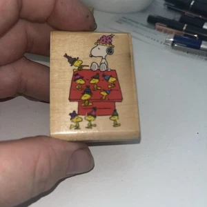 Rubber Stampede Peanuts Snoopy's Party mit Woodstock Friends Gummistempel A431-D - Bild 1 von 4
