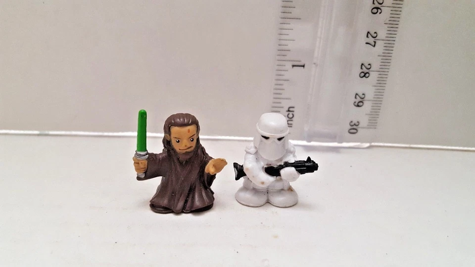 Star Wars Storm Trooper, Jedi mini figura juguete lote de 2 Foto 1 de 2