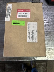 Protezione marmitta Honda 9376104 NOS - Foto 1 di 5