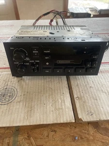 90's OEM Dodge Jeep Chrysler Radio Cassette Tape Player P04704359 - Bild 1 von 12