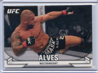 2013 TOPPS UFC KNOCKOUT BASE THIAGO ALVES NO. 2 - Image 1 of 3