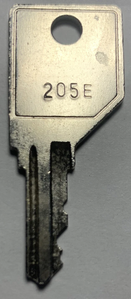 205E HON 1 Key Metal Casegoods 101E-225E key - Image 1 of 1