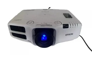 Epson PowerLite Pro G6770WU H699A 3LCD WUXGA Large Projector 3008 Hrs Need Lamp - Picture 1 of 10