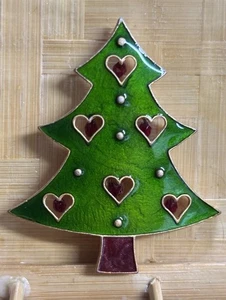 Vtg CHRISTMAS TREE PIN BROOCH HEART DANGLES COLDWATER CREEK BOOK PIECE - Picture 1 of 7