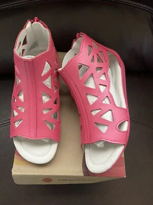 NEW UMI girls real leather sandals sz 10.5 - Image 1 of 4