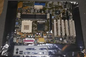 Asus A7V266-E 1.07 socket 462/A SCHEDA MADRE TRAMITE PCI AGP PRO UNIVERSALE funzionante - Foto 1 di 17