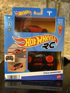 Fabrikfehler - Batman Hot Wheels RC Tesla Roadster - Maßstab 1/64 - Neu im Karton - Bild 1 von 3