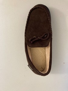 isotoner signature men's memory foam microsuede nigel moccasin slippers