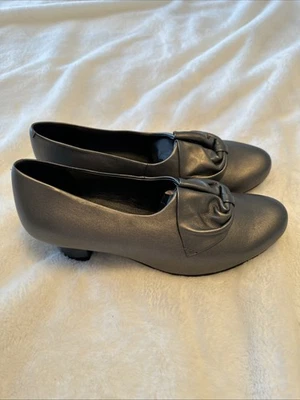 Hotter Donna Bombas Gatito Tacones Retro Pin Up Gris Cuero Mujer Reino Unido 7 EE. UU. 9 NUEVO SIN CAJA Foto 1 de 4