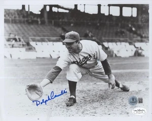 FOTO 8X10 FIRMADA AUTOGRAFIADA DE DOLPH CAMILLI BROOKLYN DODGERS BECKETT BR33429 - Imagen 1 de 1