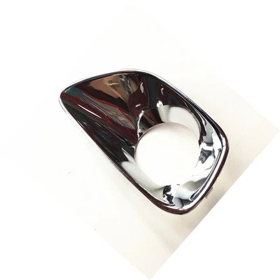 For Jeep Grand Cherokee CH1039146 Fog Light Trim Driving Lamp Right Side RH Hand - Image 1 of 4