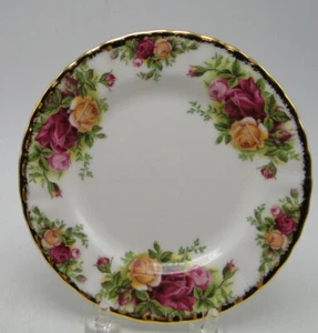 Royal Albert Old Country Roses 6¼in Bread & Butter Plate(s) gold trim fluted rim - Picture 1 of 3