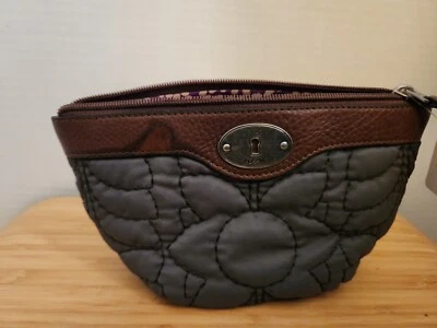 FOSSIL KEY PER Ladies Purse Travel Cosmetic Makeup Bag  - Image 1 of 4