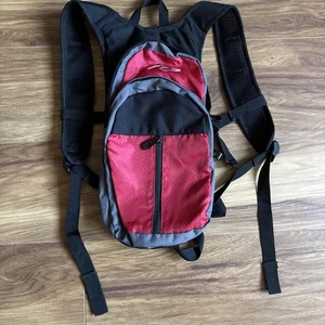 Mochila de Agua Hidratación Senderismo - Ligera Capacidad 1.5L Roja y Gris - Imagen 1 de 24