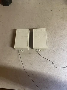 MultiCode 1090 300MHz Multi-Code 1-Channel Gate or Garage Receiver. (SET OF 2) - Picture 1 of 4