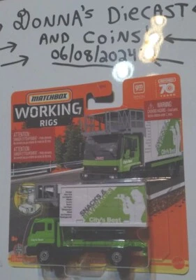 NEW! MATCHBOX 15/16 WORKING RIGS 1:64 GMC T8500 SNACKS FOOD TRUCK-GREEN & WHITE! - Image 1 of 4