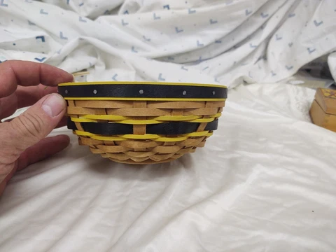 Rare Longaberger Buffet Buddy black and yellow / team  Basket 2010 brand new Cover