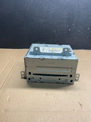 2011 to 2012 Cadillac Srx Buick Lacrosse Radio Cd 20854719 L8884 DG - Image 1 of 4