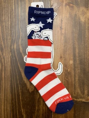 Nuevos Calcetines RIPNDIP Zumiez Rojo Blanco Azul F**k Ya America Dedo de Gato Divertidos Foto 1 de 4