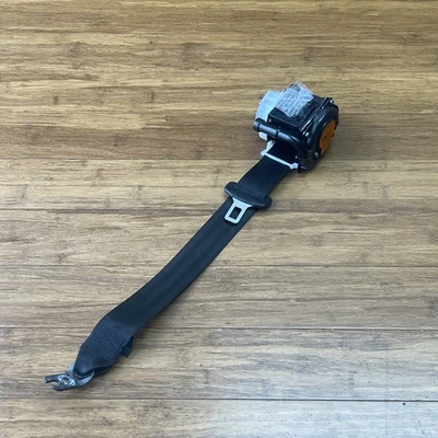 Conjunto de cinturón de seguridad trasero izquierdo o derecho Audi A6 4G Quattro 2012-2018 negro OEM Foto 1 de 4