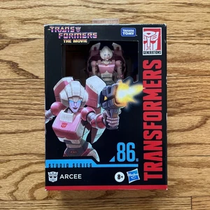 Figura de acción Hasbro Transformers Studio Series 86 Arcee - Imagen 1 de 6