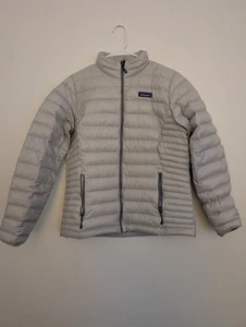 Patagonia Daunen-Pullover-Pufferjacke Damen Large 84683 hellgrau Outdoor - Bild 1 von 9