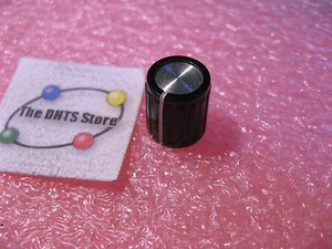 PKG40B1/8 Augat Alcoswitch Ribbed Knob w. Line Indicator Black 3.175mm NOS Qty 1 - Bild 1 von 4